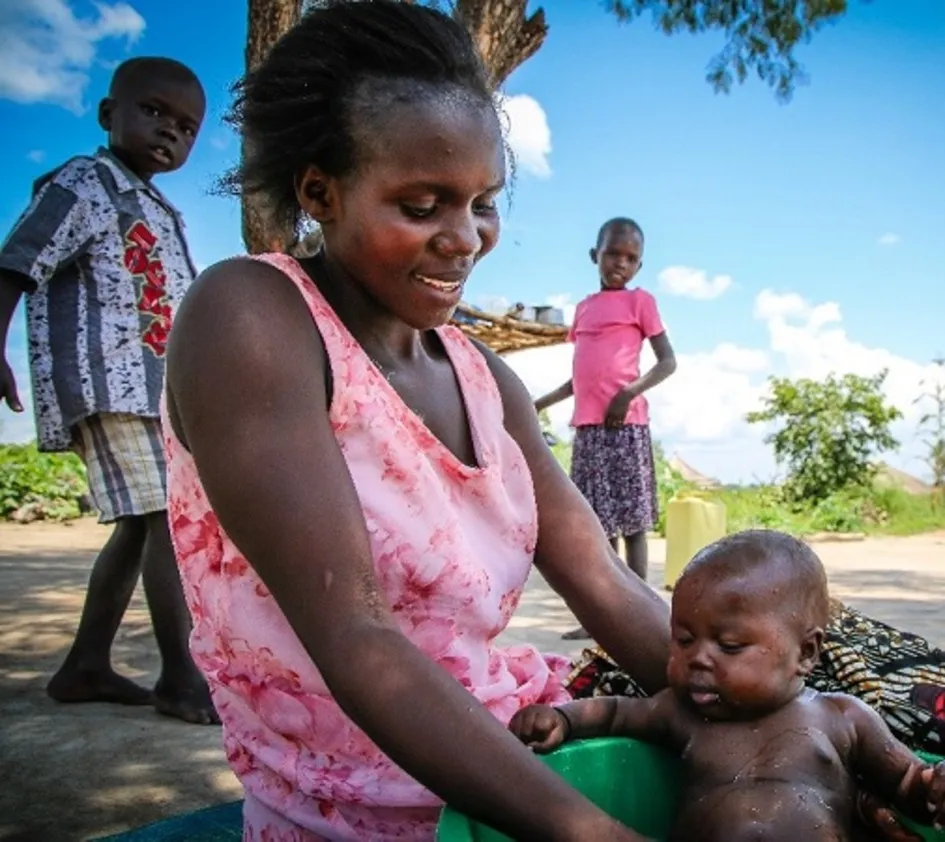 Südsudan: Susan mit ihren drei Kindern